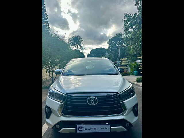 Second Hand Toyota Innova Crysta [2016-2020] 2.4 V Diesel in Bangalore