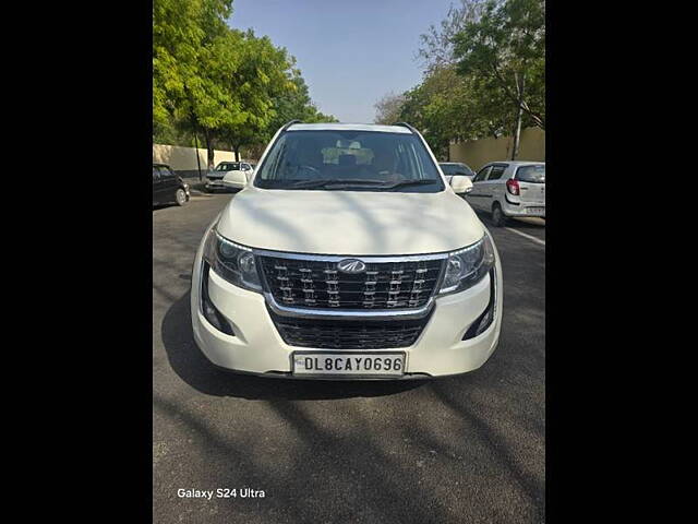 Second Hand Mahindra XUV500 W11 in Delhi