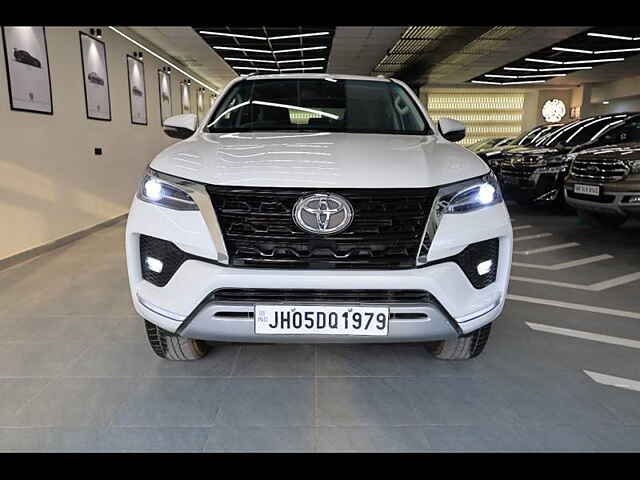 Second Hand Toyota Fortuner 4X4 AT 2.8 Diesel in Chandigarh