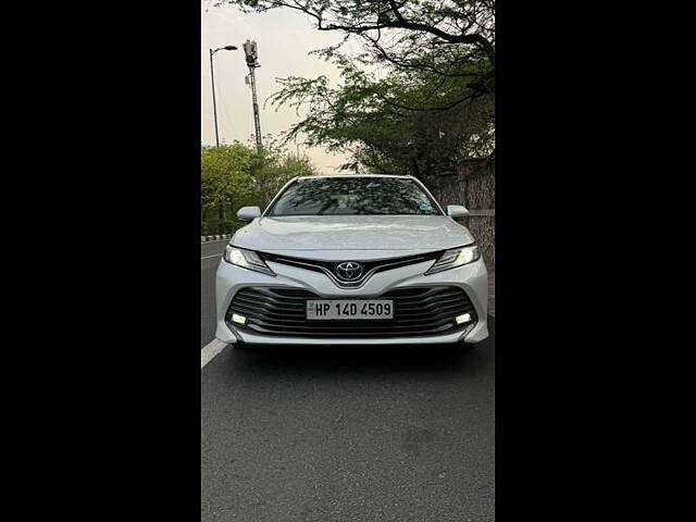 Second Hand Toyota Camry Hybrid in Delhi