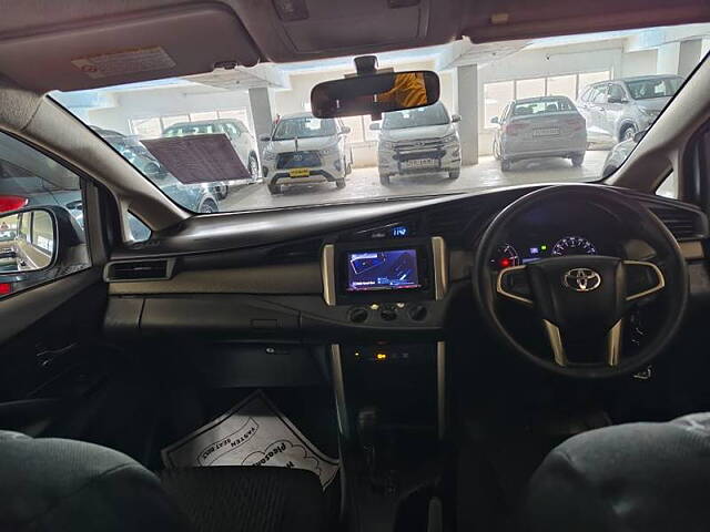 Second Hand Toyota Innova Crysta [2016-2020] 2.8 GX AT 7 STR [2016-2020] in Hyderabad