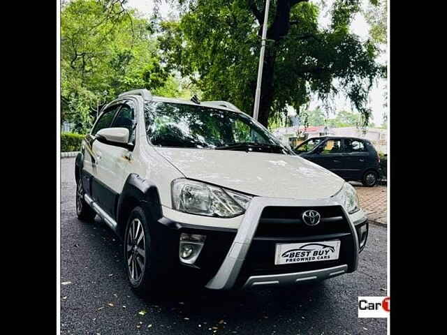 Second Hand Toyota Etios Cross 1.2 G in Kolkata