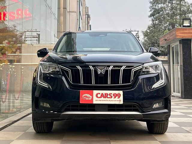 Second Hand Mahindra XUV700 AX 7 Diesel  AT Luxury Pack 7 STR [2021] in Noida