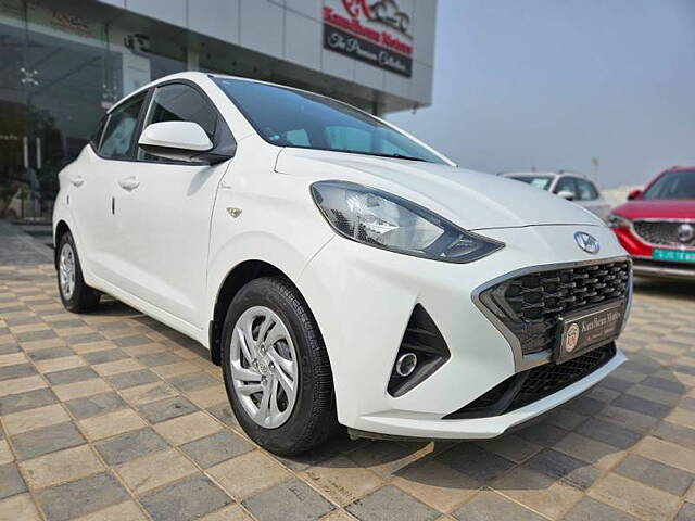 Hyundai Aura Price - Images, Colours & Reviews - CarWale