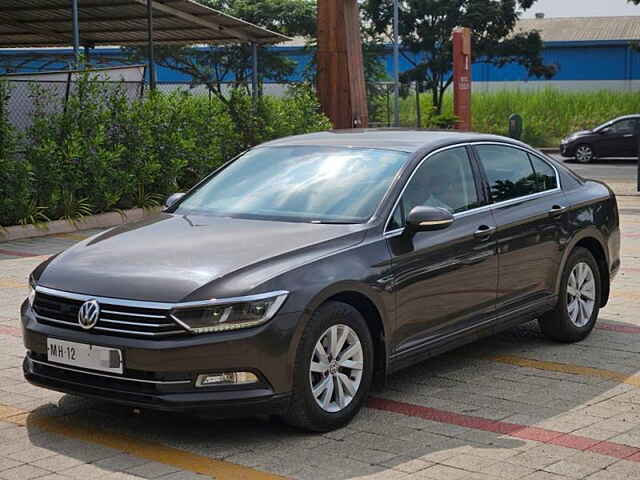 Second Hand Volkswagen Passat Comfortline in Kolhapur