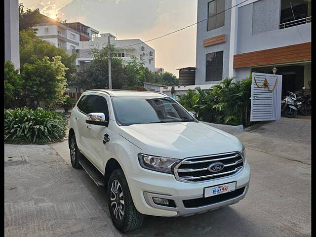 Second Hand Ford Endeavour Titanium Plus 2.2 4x2 AT in Hyderabad