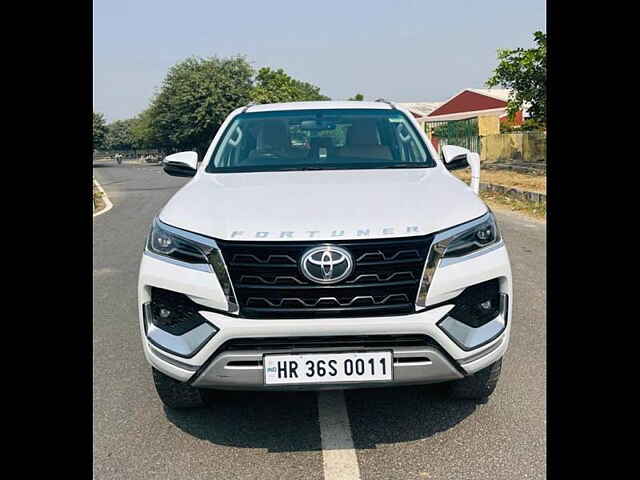 Second Hand Toyota Fortuner 4X2 AT 2.8 Diesel in Delhi