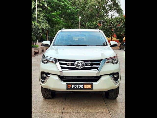 Second Hand Toyota Fortuner [2016-2021] 2.8 4x2 AT [2016-2020] in Chandigarh