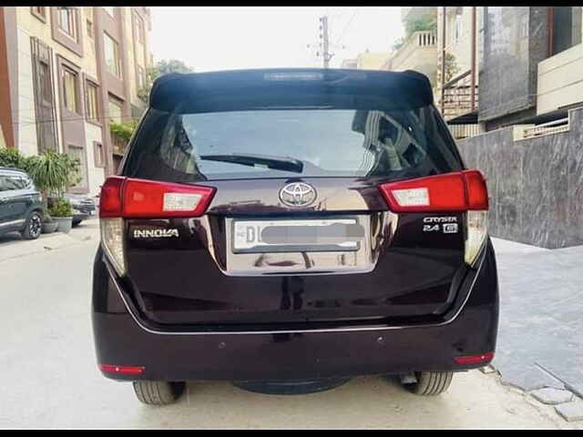 Second Hand Toyota Innova Crysta [2016-2020] 2.4 G 8 STR [2016-2017] in Delhi