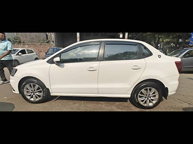 Second Hand Volkswagen Ameo Highline1.2L (P) [2016-2018] in Ghaziabad