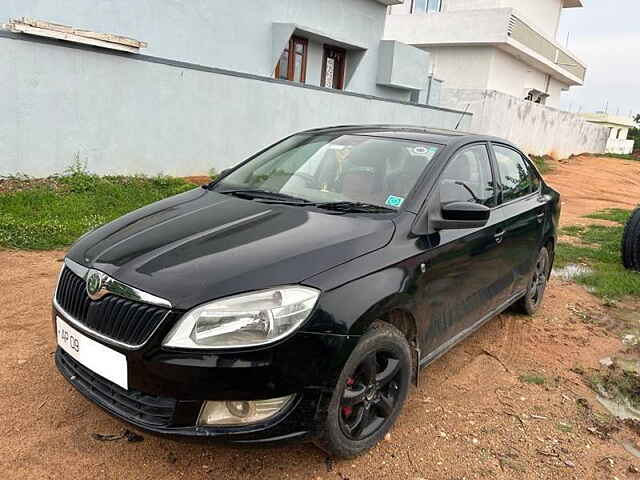 Second Hand Skoda Rapid [2011-2014] Elegance 1.6 MPI MT in Hyderabad