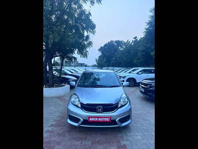 Second Hand Honda Brio E MT in Ahmedabad