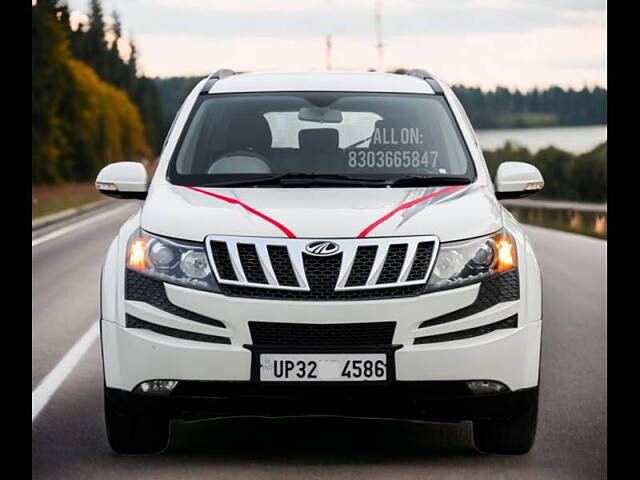 Second Hand Mahindra XUV500 W8 in லக்னோ