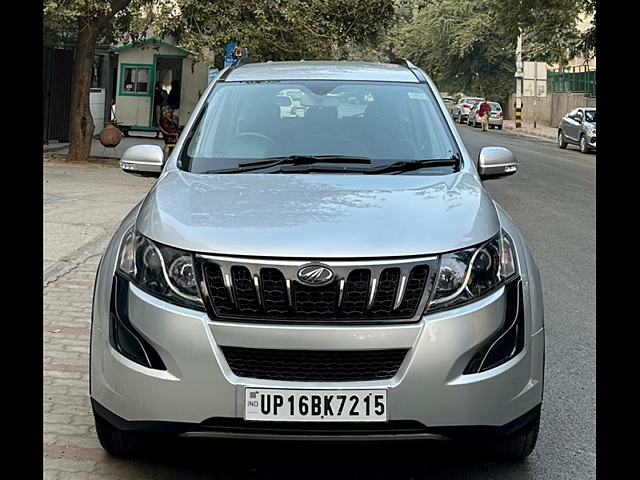 Second Hand Mahindra XUV500 [2015-2018] W6 AT in Delhi
