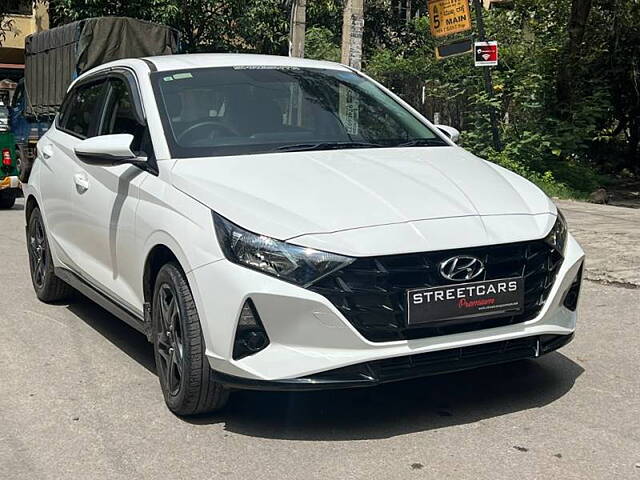 Second Hand Hyundai i20 [2020-2023] Sportz 1.2 MT [2020-2023] in Bangalore