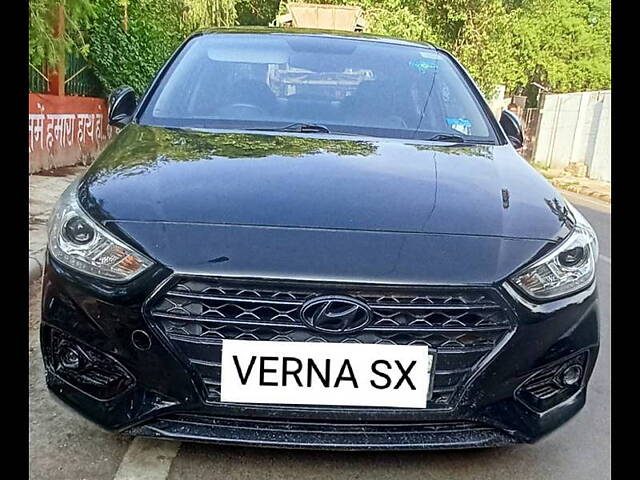 Second Hand Hyundai Verna [2017-2020] SX 1.6 CRDi in Kanpur