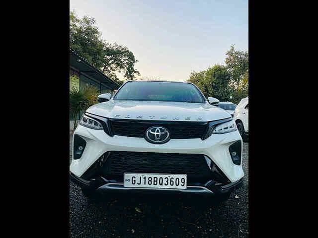 Second Hand Toyota Fortuner Legender 2.8 4X2 AT in Ahmedabad