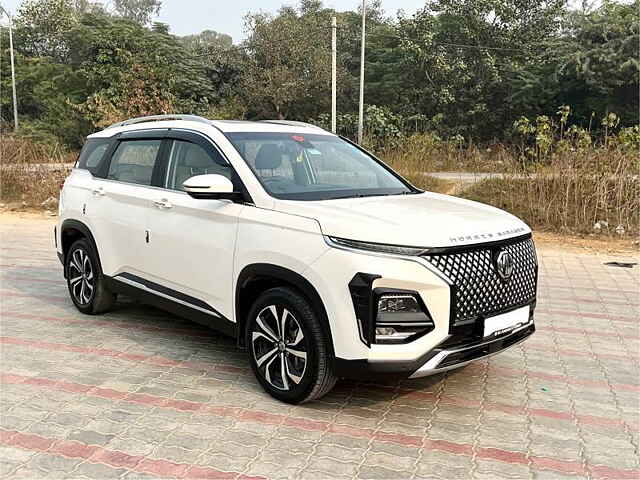 Second Hand MG Hector Sharp Pro 1.5 Turbo Petrol MT [2023] in Delhi