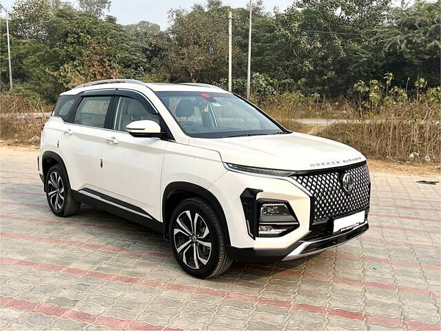 Second Hand MG Hector Sharp Pro 1.5 Turbo Petrol MT [2023] in Delhi