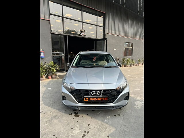 Second Hand Hyundai i20 [2020-2023] Sportz 1.2 MT [2020-2023] in Greater Noida