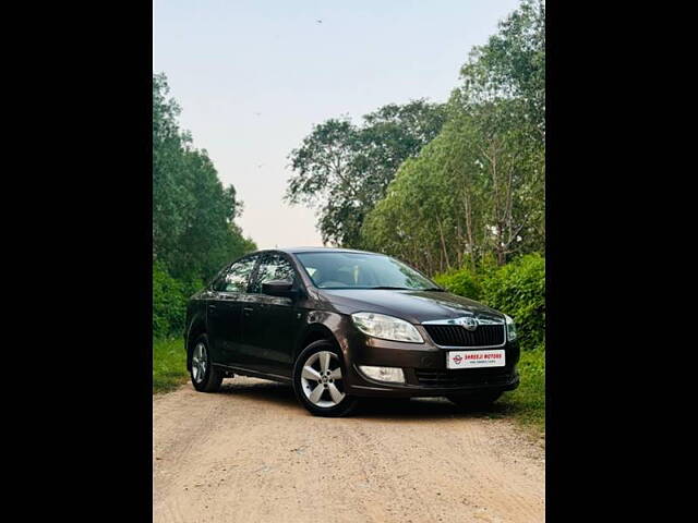 Second Hand Skoda Rapid [2014-2015] 1.5 TDI CR Elegance AT in Ahmedabad