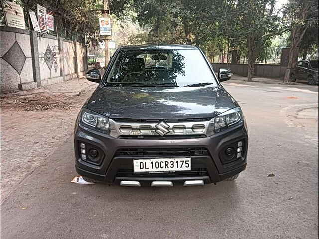 Second Hand Maruti Suzuki Brezza LXi in Delhi