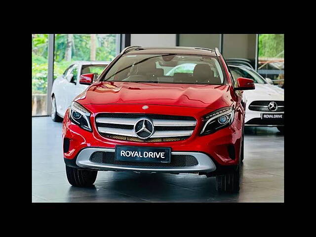 Second Hand Mercedes-Benz GLA [2017-2020] 220 d 4MATIC in Kochi