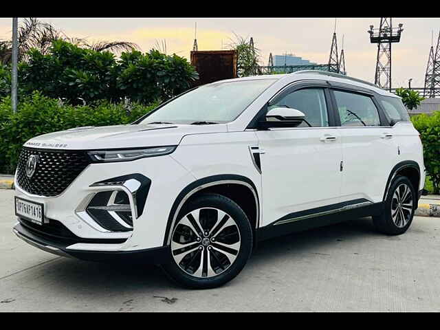 Second Hand MG Hector Plus Sharp 2.0 Diesel Turbo MT 6-STR in Noida