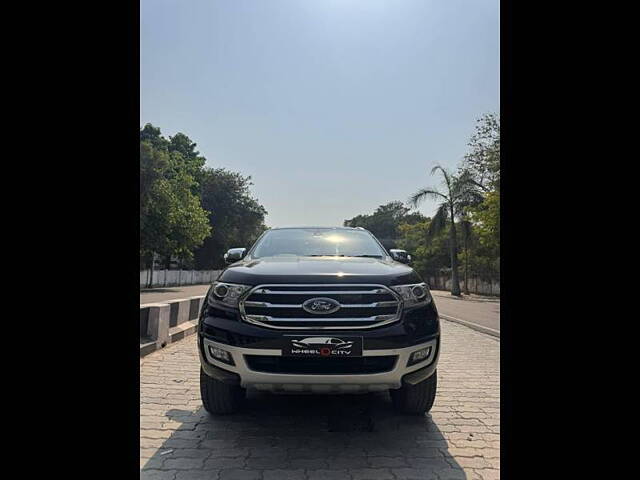 Second Hand Ford Endeavour Titanium 2.2 4x2 MT in Kanpur