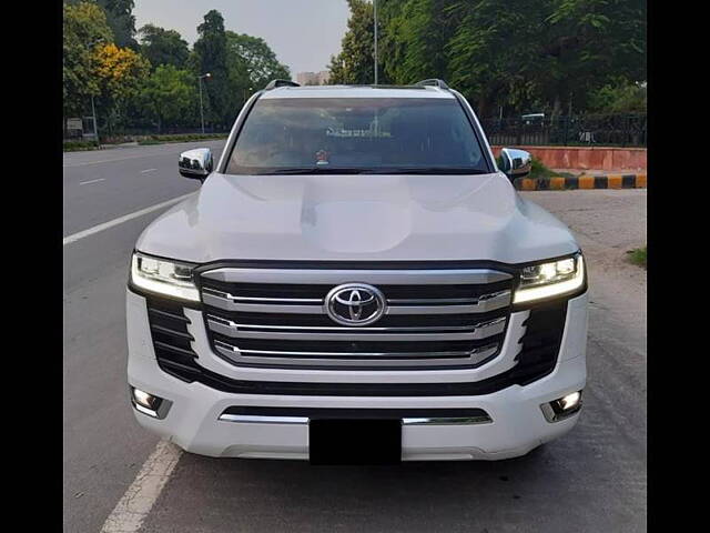 Second Hand Toyota Land Cruiser ZX Diesel in Delhi