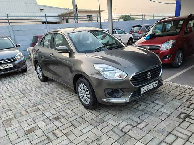 Second Hand Maruti Suzuki Dzire [2017-2020] VXi in Delhi