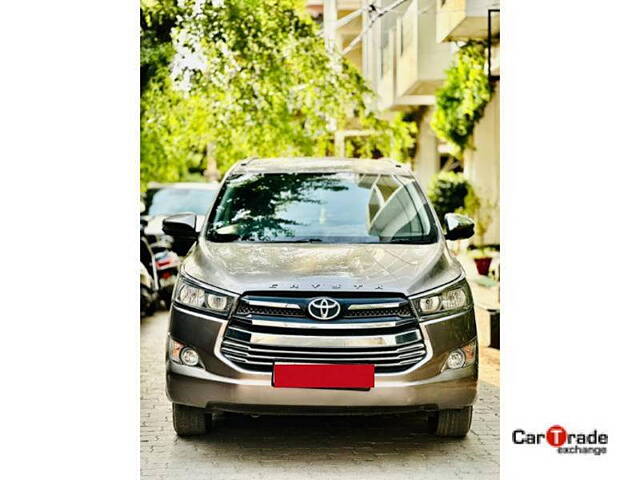 Second Hand Toyota Innova Crysta [2016-2020] 2.4 G 7 STR [2016-2017] in Lucknow