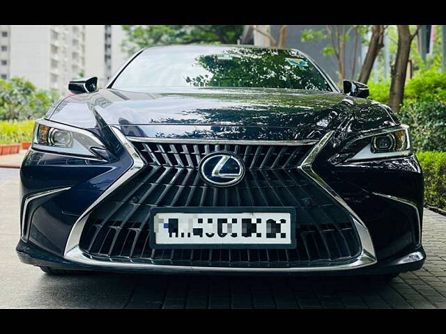 Second Hand Lexus ES 300h Luxury in Mumbai