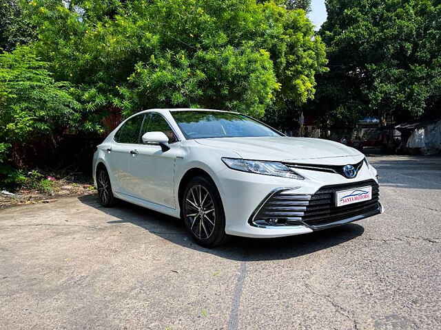 Second Hand Toyota Camry Hybrid in Delhi