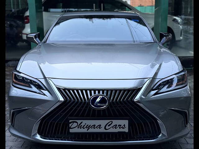 Second Hand Lexus ES 300h Luxury in Chennai