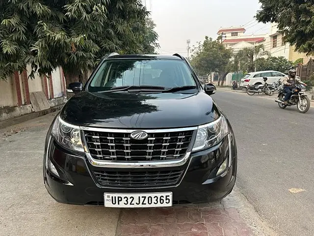 Second Hand Mahindra XUV500 W7 [2018-2020] in Lucknow