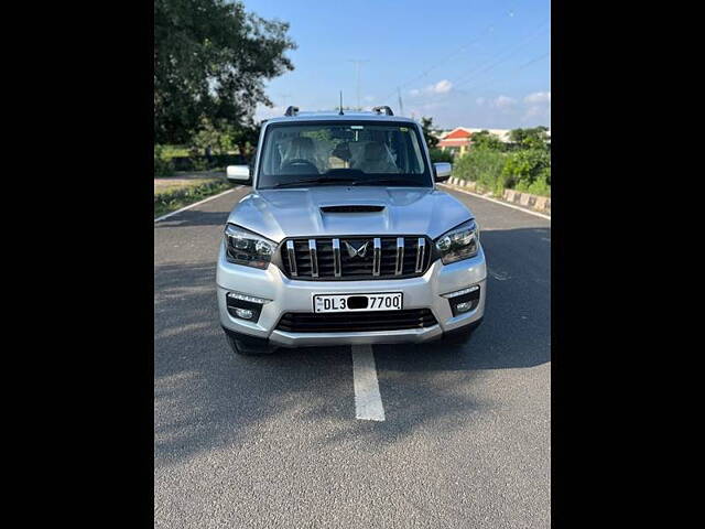 Second Hand Mahindra Scorpio S11 MT 7S CC in Delhi