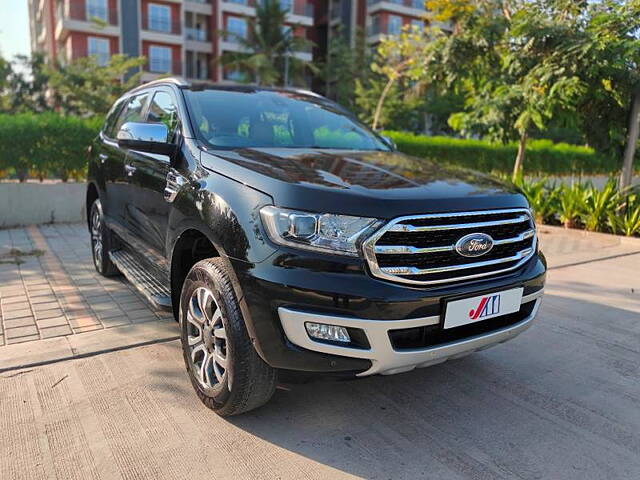 Second Hand Ford Endeavour Titanium Plus 2.0 4x2 AT in Ahmedabad