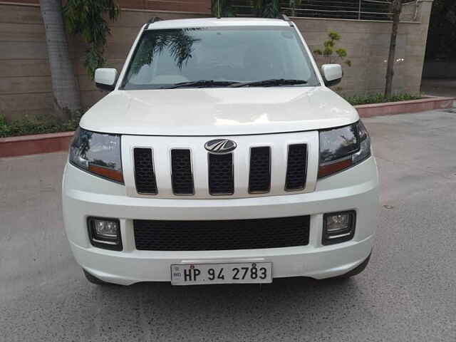 Second Hand Mahindra TUV300 T10 in Delhi