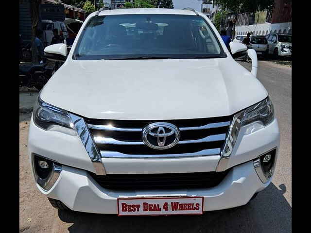 Second Hand Toyota Fortuner [2016-2021] 2.8 4x2 MT [2016-2020] in Lucknow