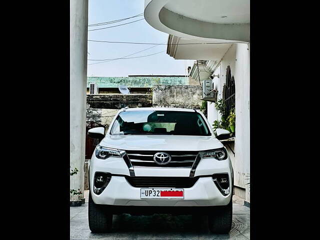 Second Hand Toyota Fortuner [2016-2021] 2.8 4x2 MT [2016-2020] in Lucknow