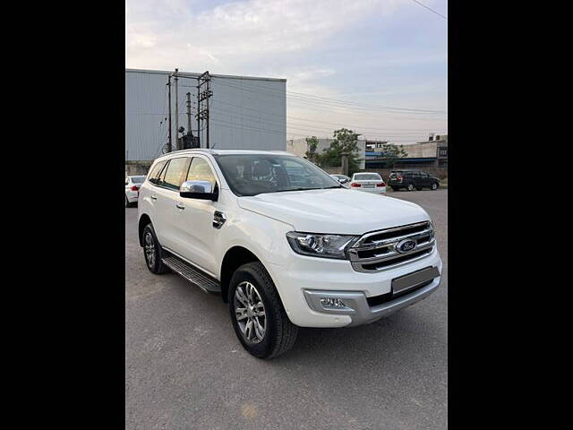 Second Hand Ford Endeavour [2016-2019] Titanium 3.2 4x4 AT in Chandigarh