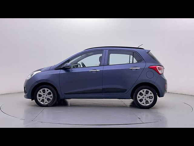 Second Hand Hyundai Grand i10 Sportz AT 1.2 Kappa VTVT in Bangalore