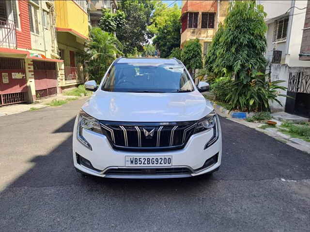 Second Hand Mahindra XUV700 AX 7 Diesel  AT Luxury Pack 7 STR [2021] in Kolkata