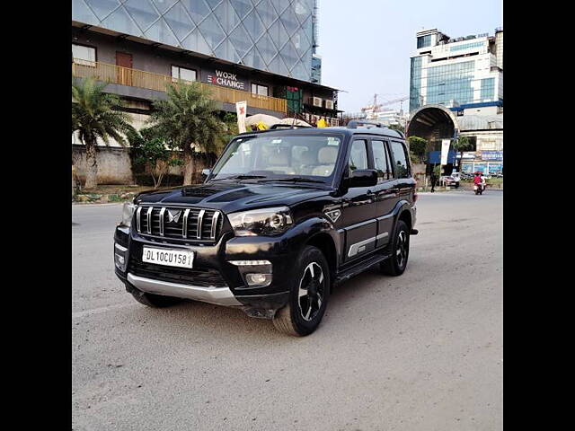 Second Hand Mahindra Scorpio S11 MT 7S in Delhi