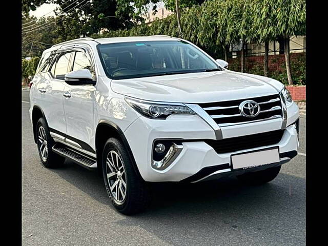 Second Hand Toyota Fortuner [2016-2021] 2.8 4x4 AT [2016-2020] in Chandigarh