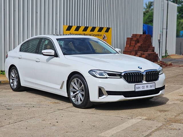 Used 2022 BMW 5 Series [2017-2021] 520d Luxury Line [2017-2019] for sale in  Mumbai - CarWale