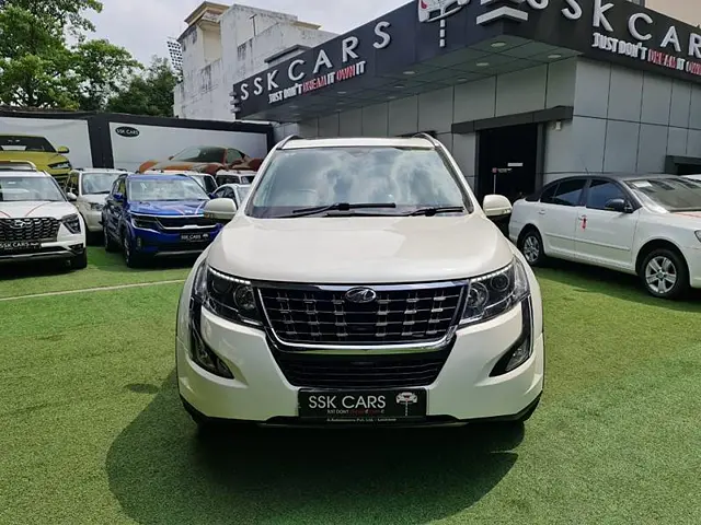 Second Hand Mahindra XUV500 W11 in Lucknow