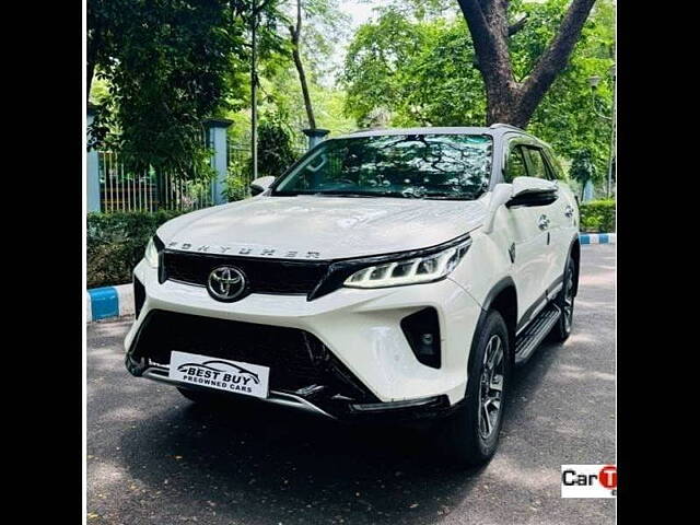 Second Hand Toyota Fortuner Legender 2.8 4X4 AT in Kolkata