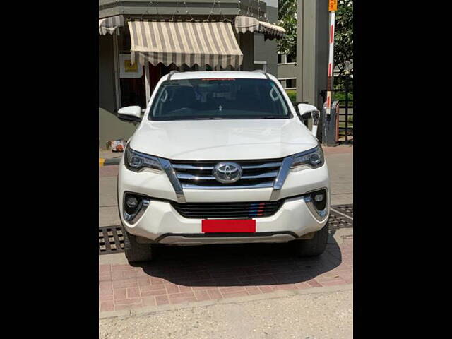 Second Hand Toyota Fortuner [2016-2021] 2.8 4x2 MT [2016-2020] in Bangalore